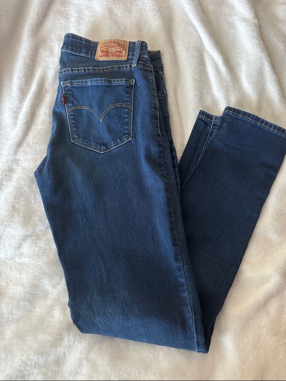 Levi's Indigo Blue 711 skinny jeans size 28